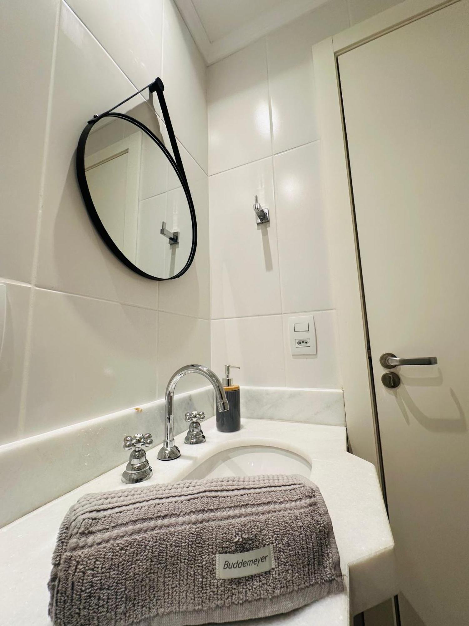 Studio, Proximo Ao Consulado Apartamento *