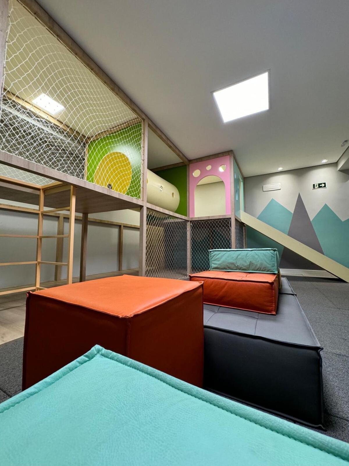Studio, Proximo Ao Consulado * Porto Alegre